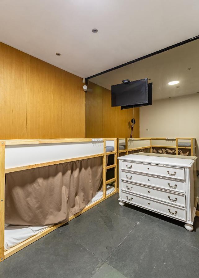 C&F Hostel Порту Екстер'єр фото