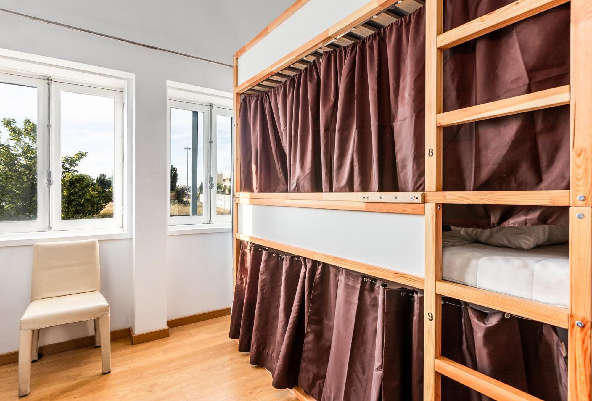 C&F Hostel Порту Екстер'єр фото